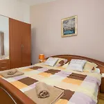 City Centre Sea View Apartment
